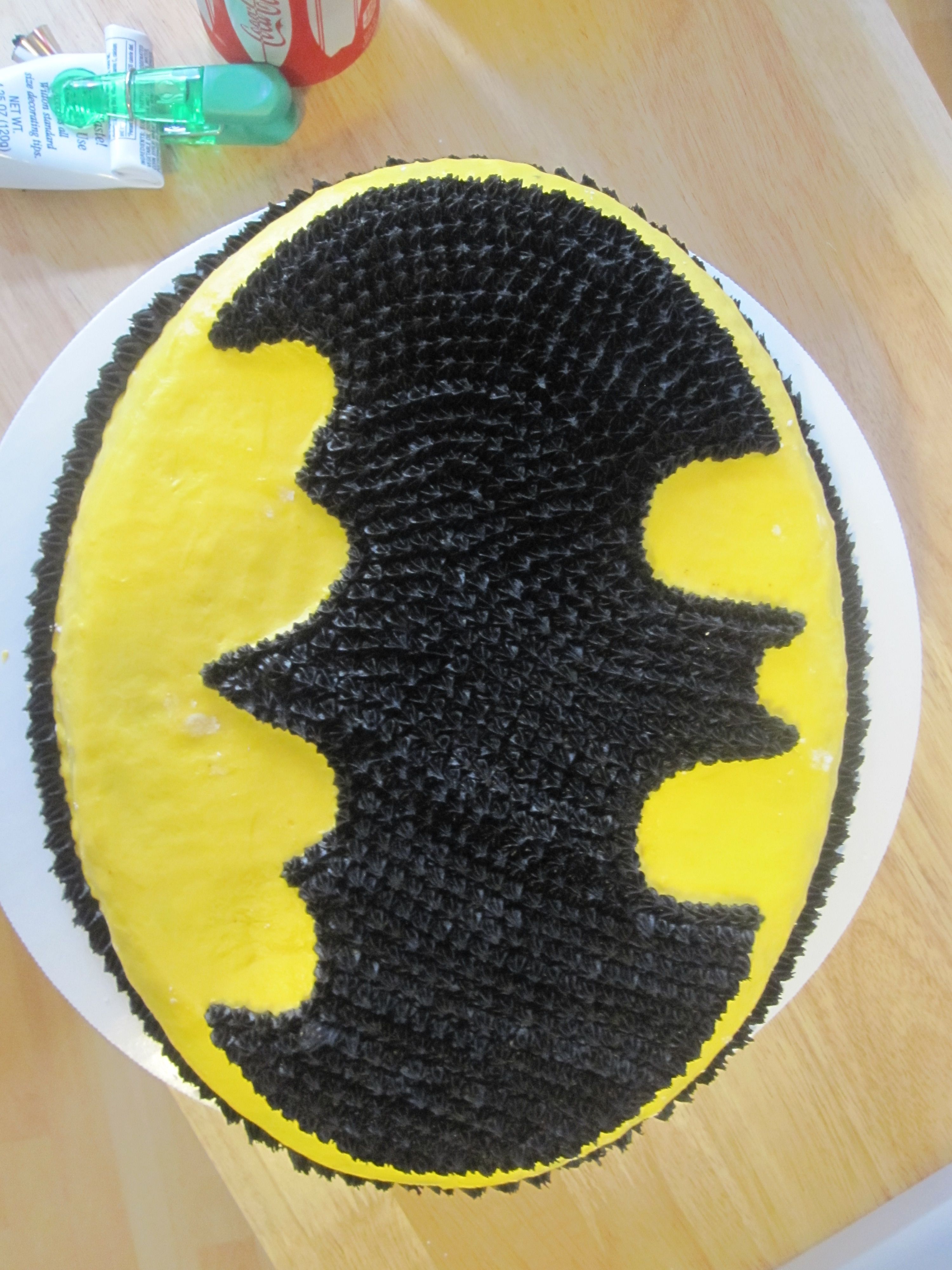 Detail Batman Symbol Cake Pan Nomer 6