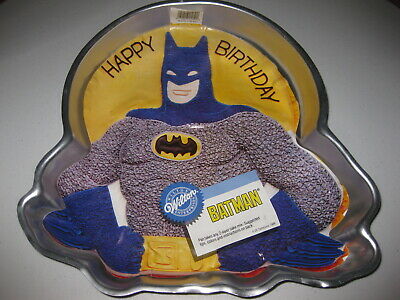 Detail Batman Symbol Cake Pan Nomer 8