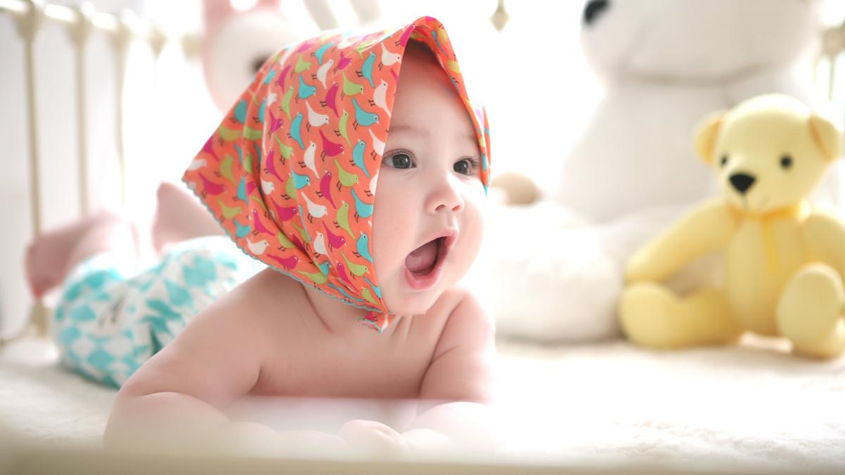 Download Foto Foto Bayi Yang Lucu Nomer 35