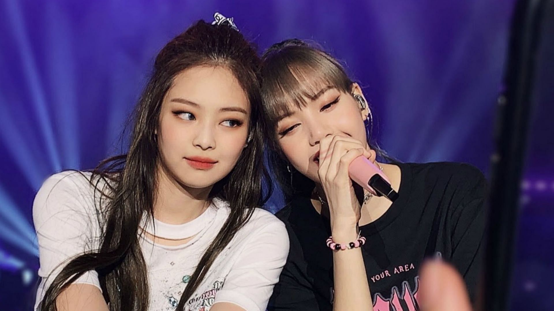 Detail Foto Foto Blackpink Jennie Dan Lisa Nomer 11