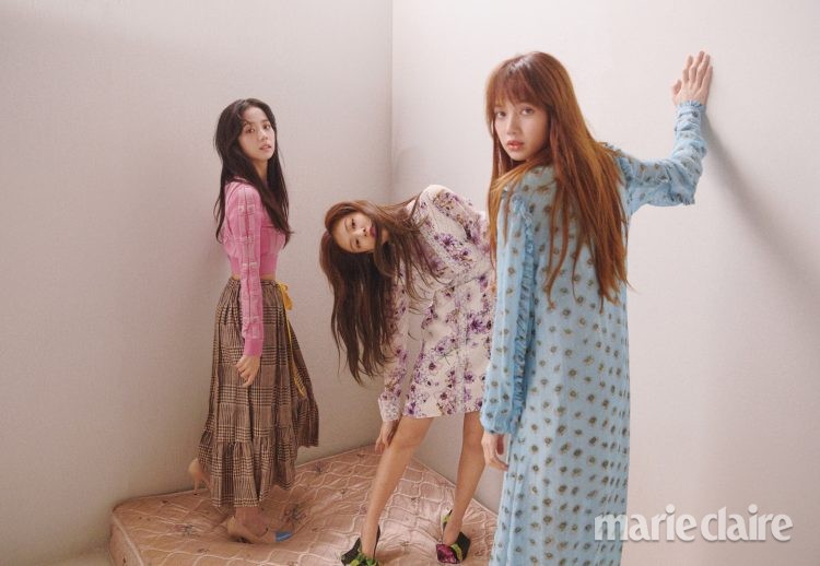 Detail Foto Foto Blackpink Jennie Dan Lisa Nomer 35