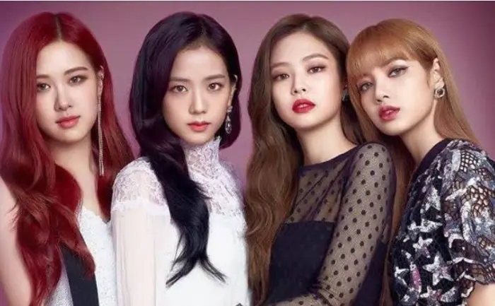 Detail Foto Foto Blackpink Jennie Dan Lisa Nomer 49