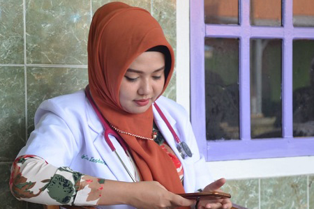 Detail Foto Foto Dokter Cantik Nomer 48