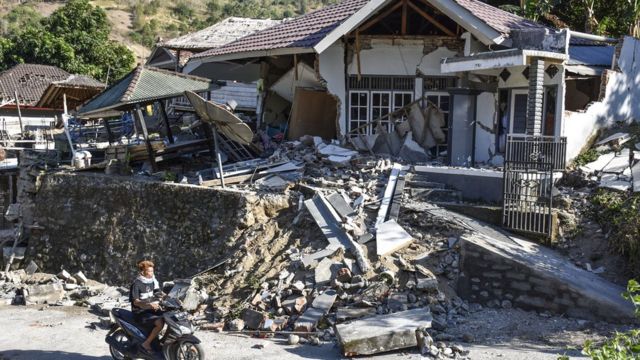 Detail Foto Foto Gempa Di Lombok Nomer 2