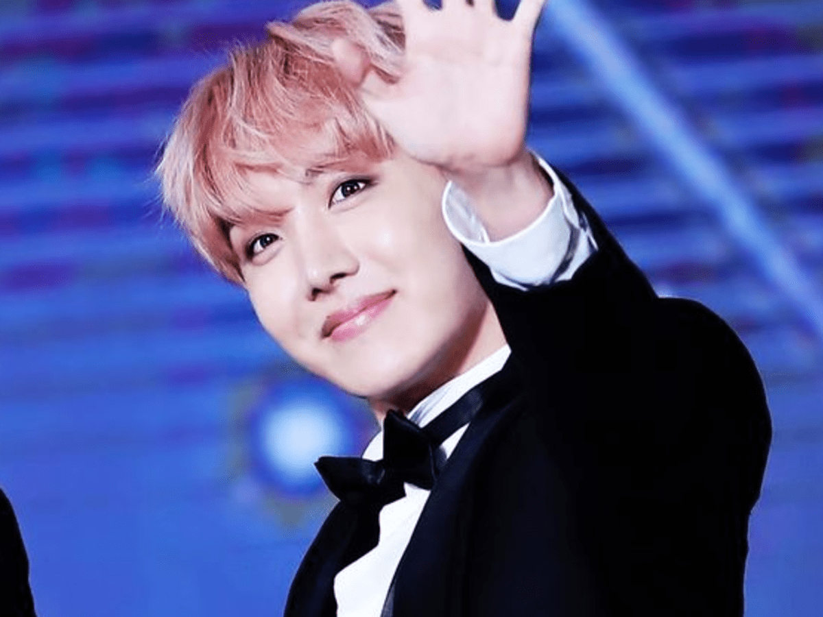 Detail Foto Foto J Hope Bts Nomer 18