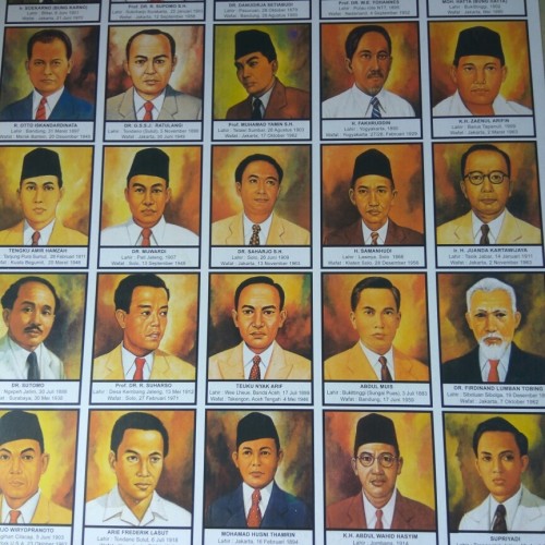 Detail Foto Foto Pahlawan Nasional Indonesia Nomer 10