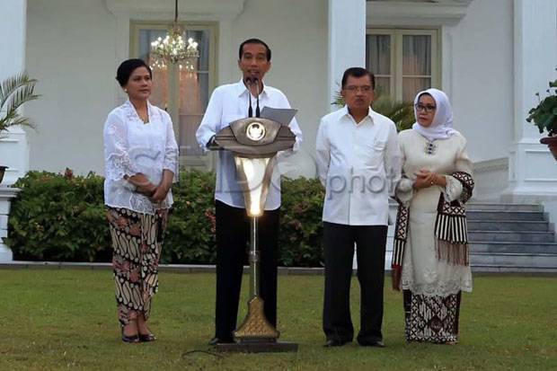Detail Foto Foto Pencitraan Jokowi Nomer 34