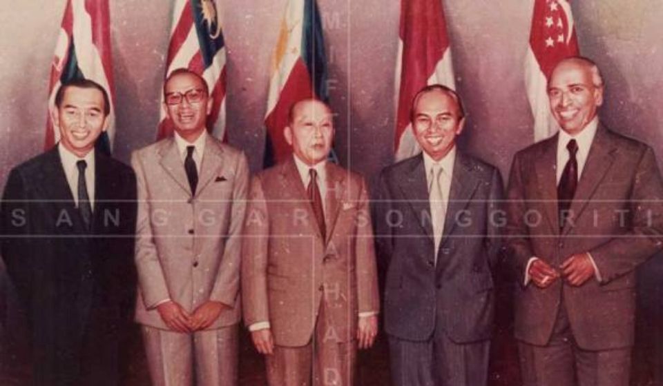 Detail Foto Foto Pendiri Asean Nomer 5