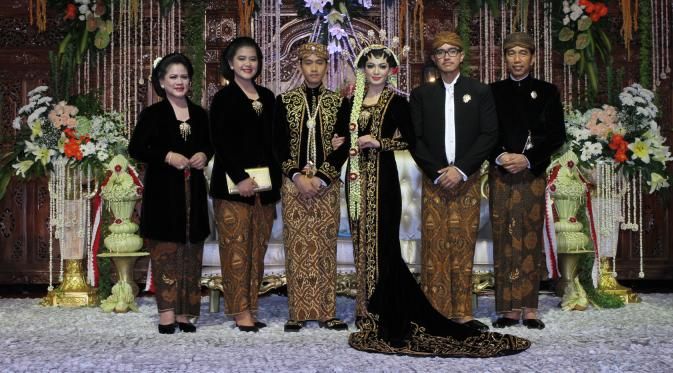 Detail Foto Foto Pernikahan Gibran Dan Selvi Nomer 5