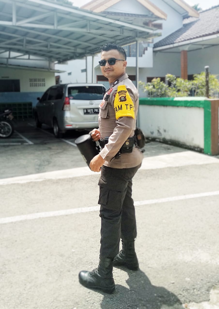 Detail Foto Foto Polisi Ganteng Nomer 27