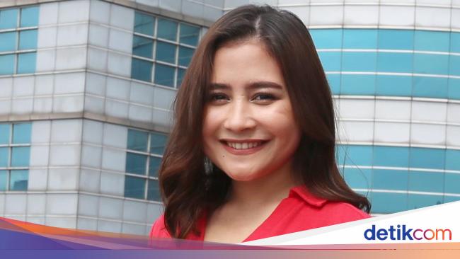 Detail Foto Foto Prilly Latuconsina Nomer 39