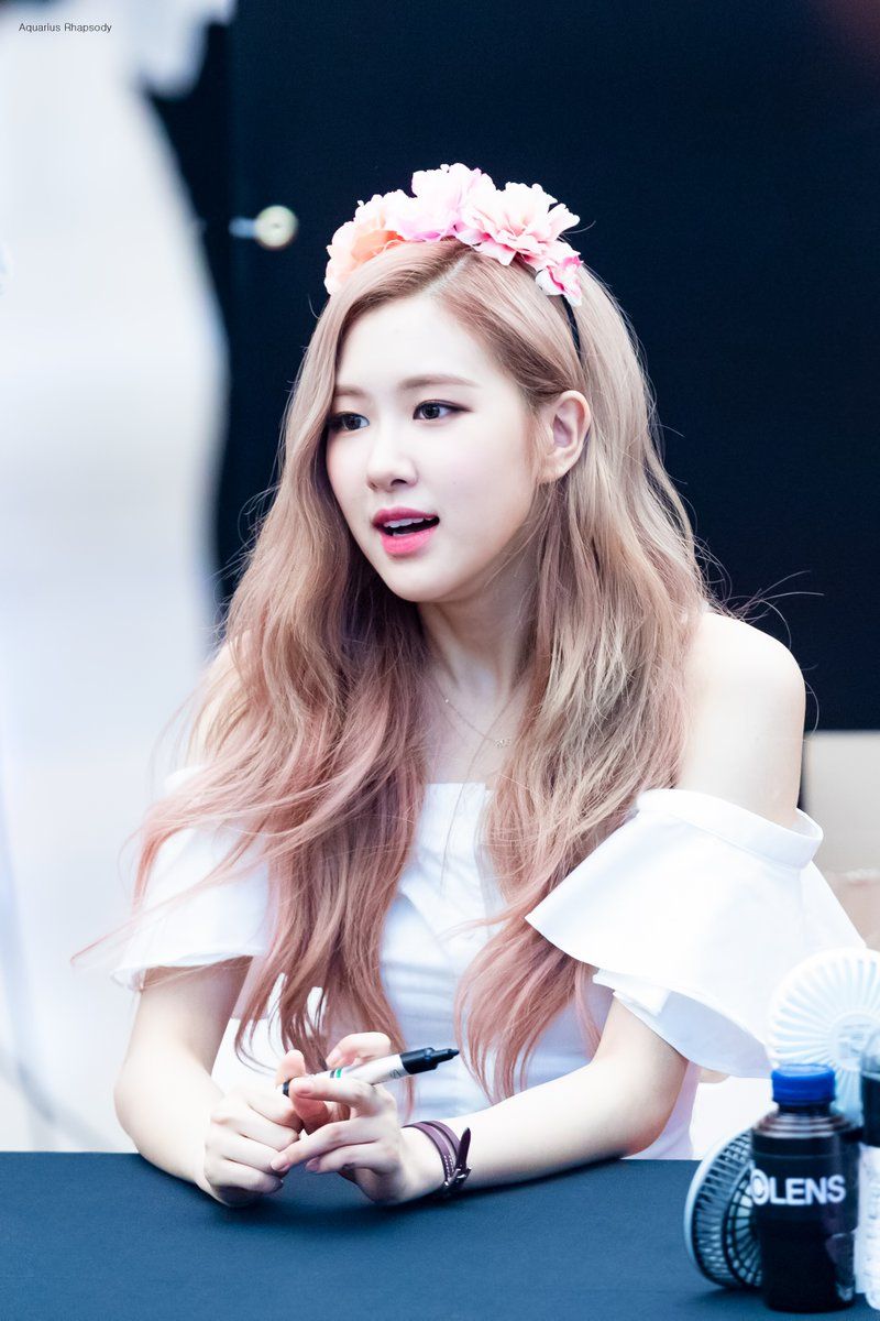 Foto Foto Rose Blackpink Cute - KibrisPDR