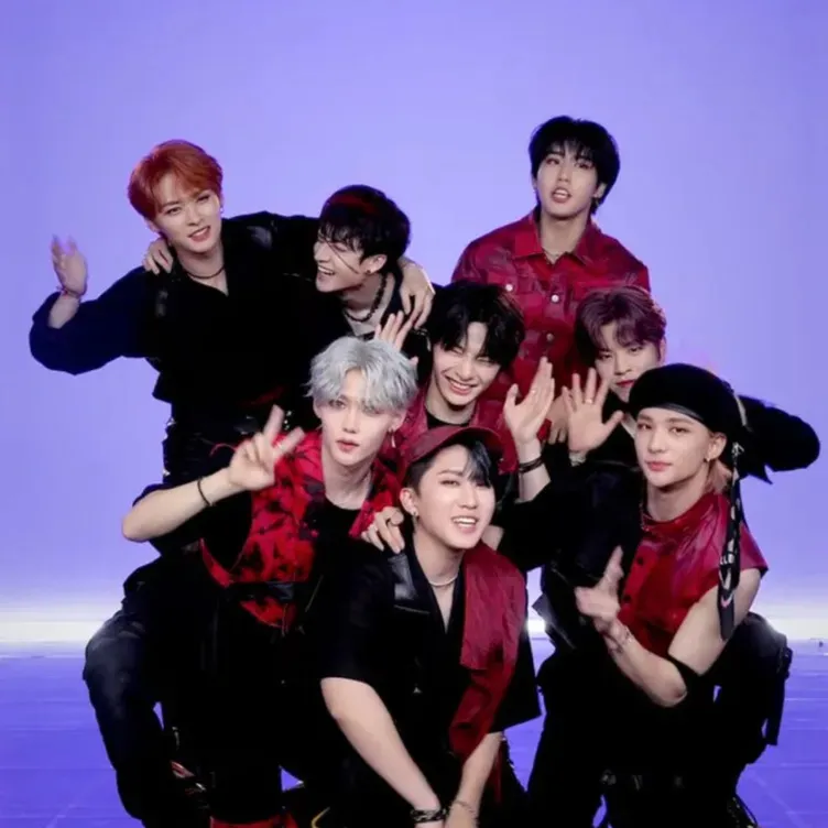 Detail Foto Foto Stray Kids Nomer 18
