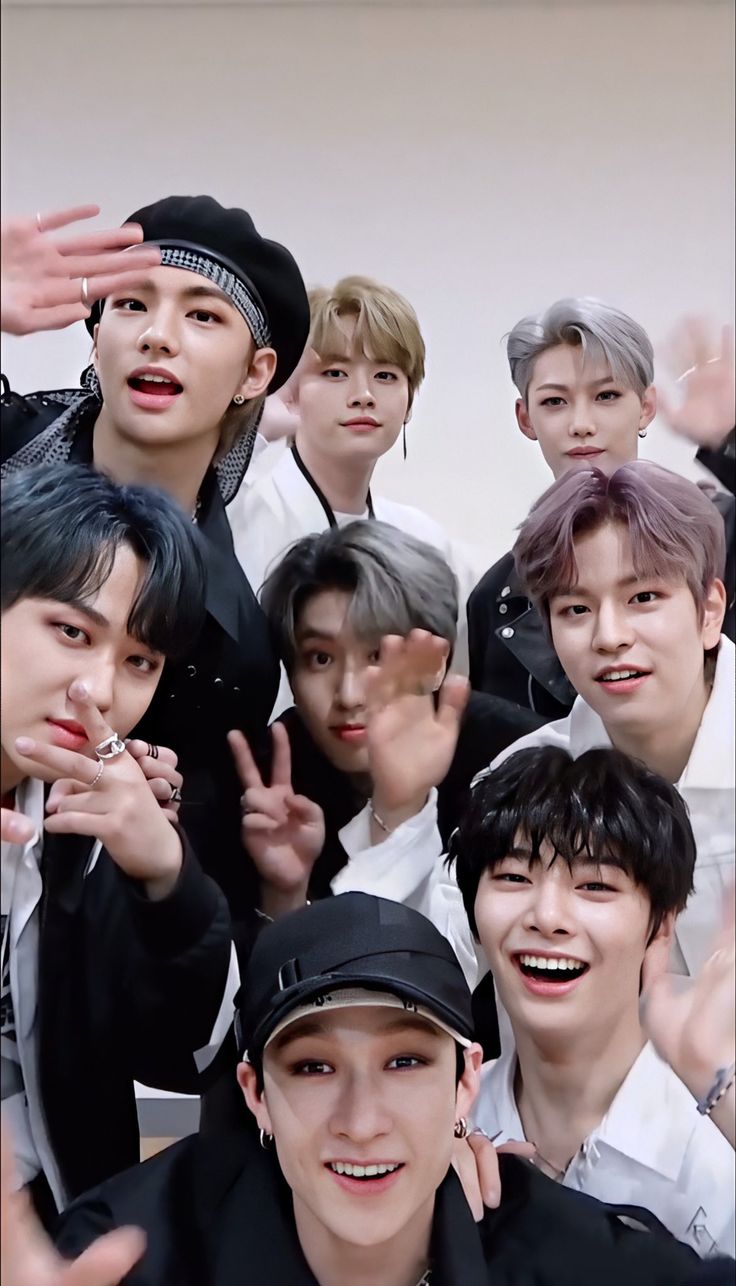 Detail Foto Foto Stray Kids Nomer 56