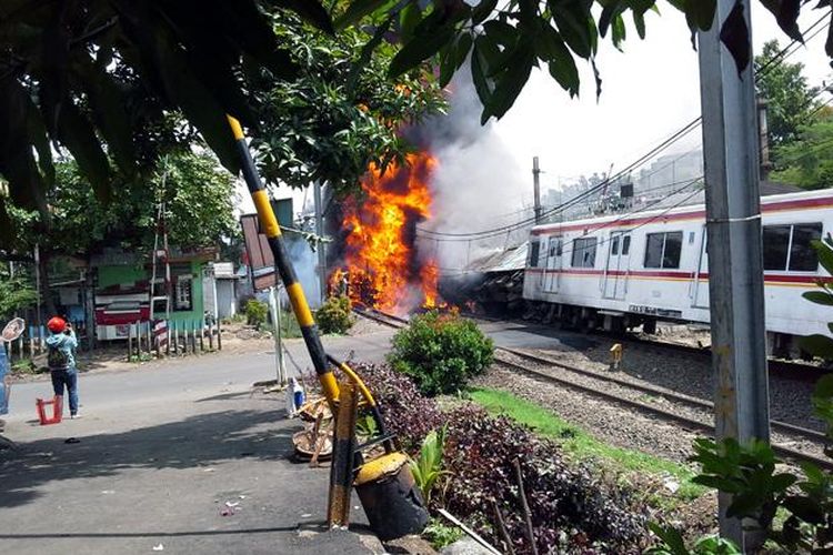 Detail Foto Foto Tragedi Bintaro Nomer 40