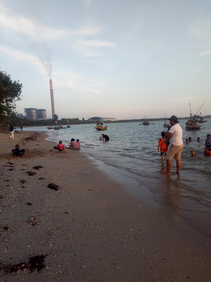 Detail Foto Galau Di Pantai Nomer 14
