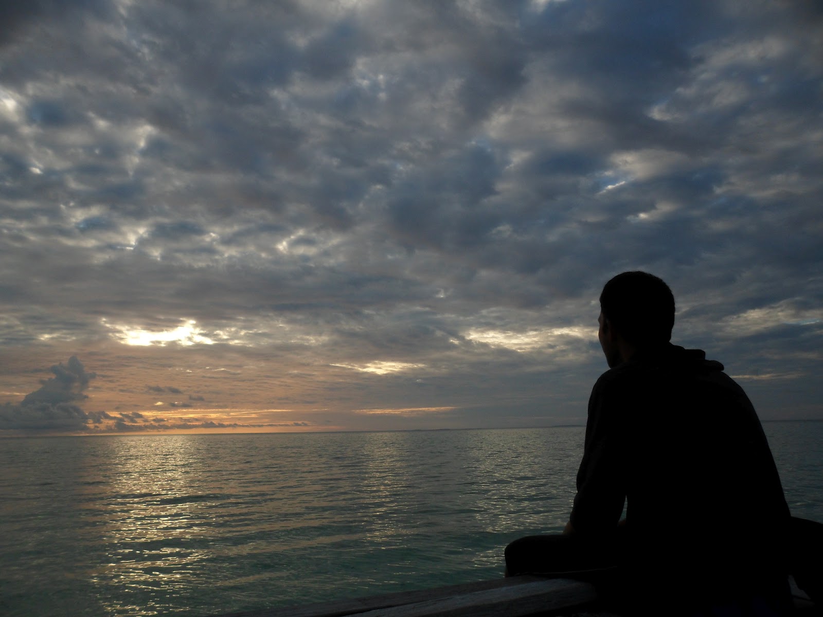 Detail Foto Galau Di Pantai Nomer 17