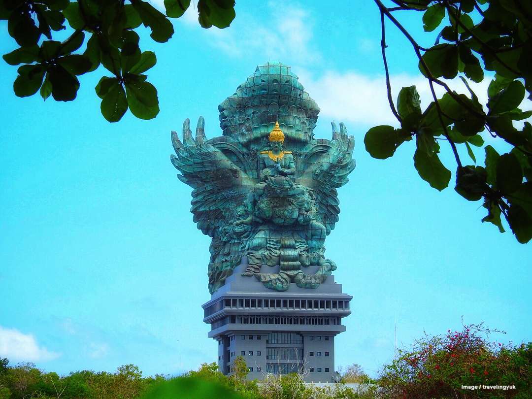 Detail Foto Garuda Wisnu Kencana Nomer 16