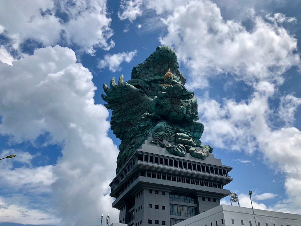 Detail Foto Garuda Wisnu Kencana Nomer 37