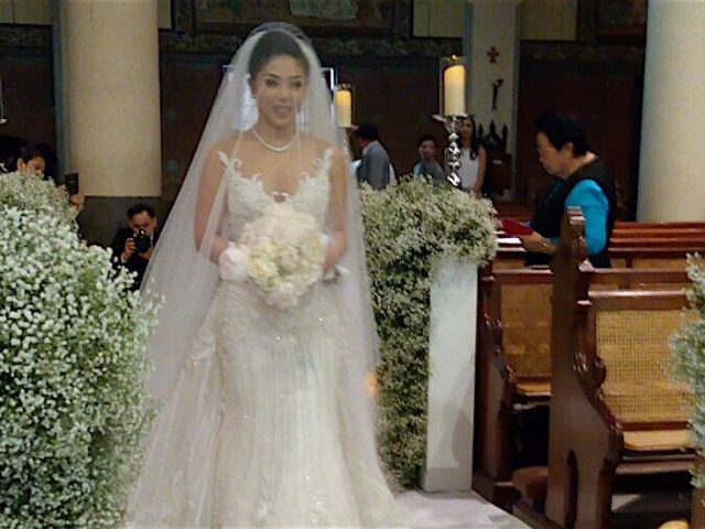 Detail Foto Gaun Pernikahan Anak Setya Novanto Nomer 19