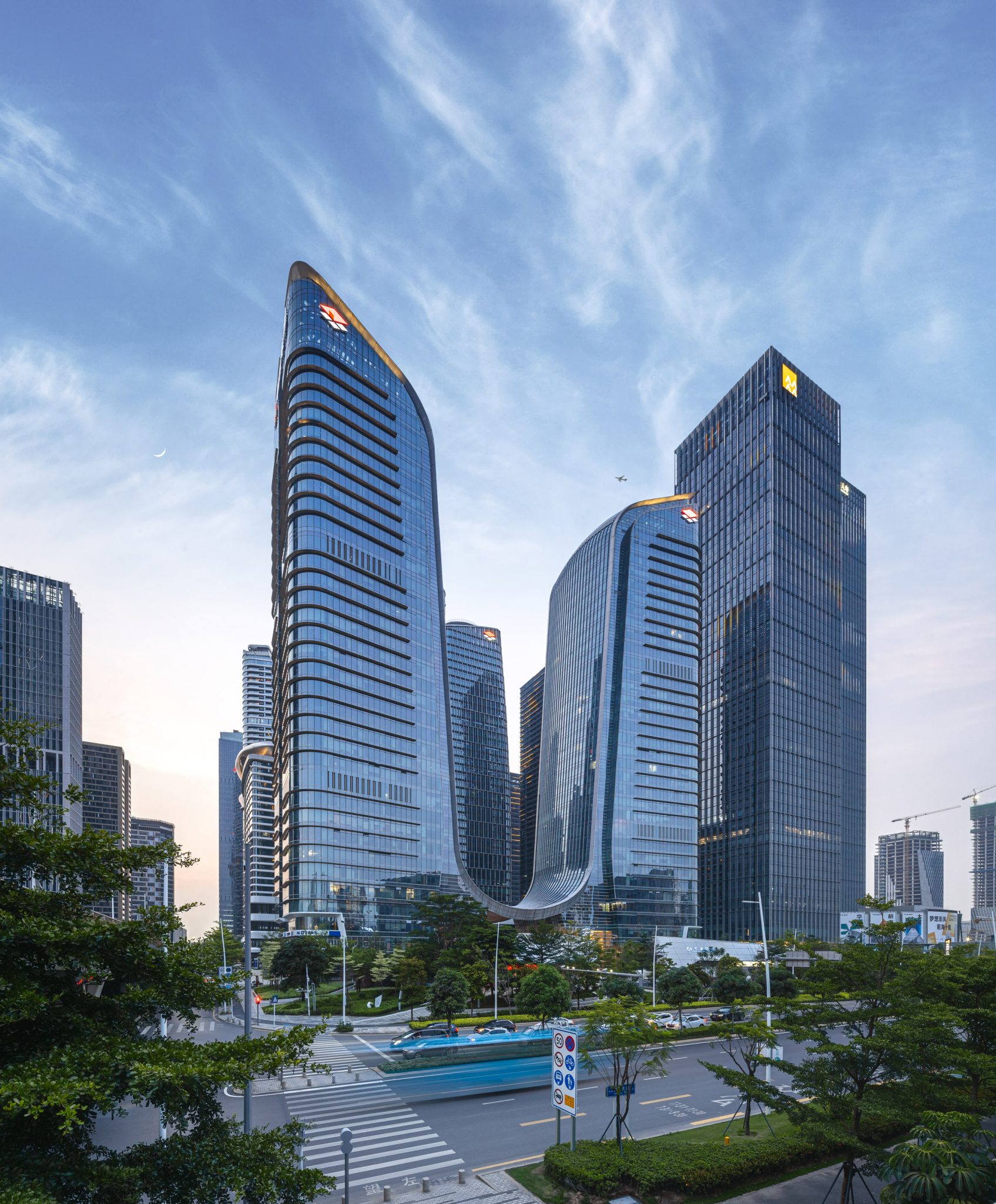 Detail Foto Gedung Pencakar Langit Nomer 49