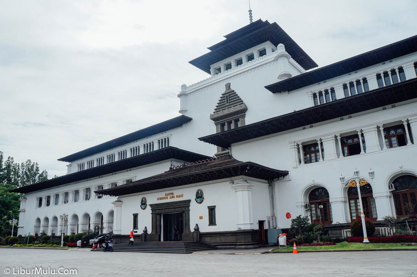 Detail Foto Gedung Sate Nomer 23