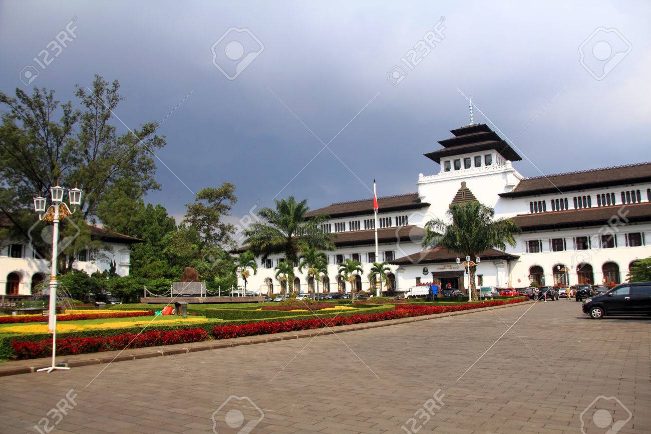 Detail Foto Gedung Sate Nomer 27