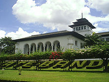 Detail Foto Gedung Sate Nomer 36