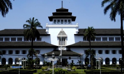 Detail Foto Gedung Sate Bandung Nomer 44