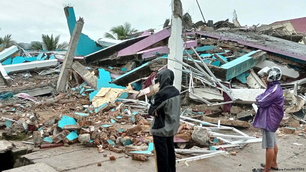 Detail Foto Gempa Bumi Di Indonesia Nomer 10