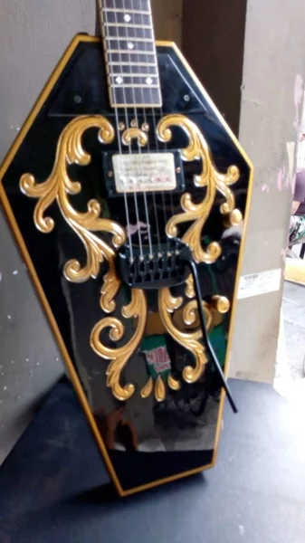 Detail Foto Gitar Listrik Keren Nomer 41