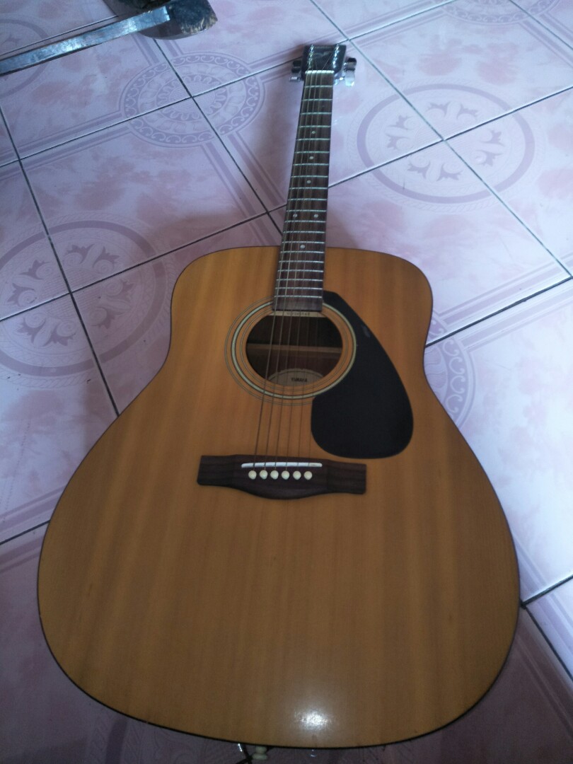 Detail Foto Gitar Yamaha Asli Nomer 9