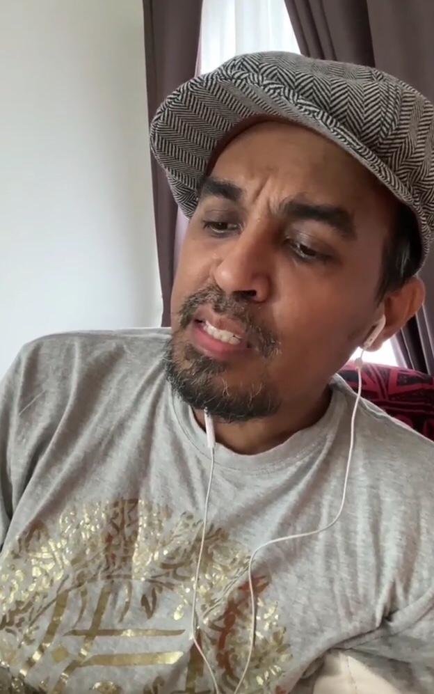 Detail Foto Glenn Fredly Nomer 26