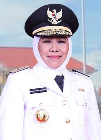 Foto Gubernur Jawa Timur - KibrisPDR