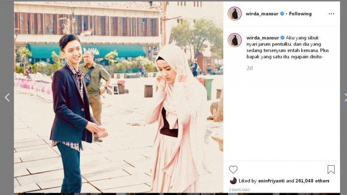 Detail Foto Gus Azmi Dan Pacarnya Nomer 30