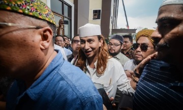 Detail Foto Habib Bahar Terbaru Nomer 40