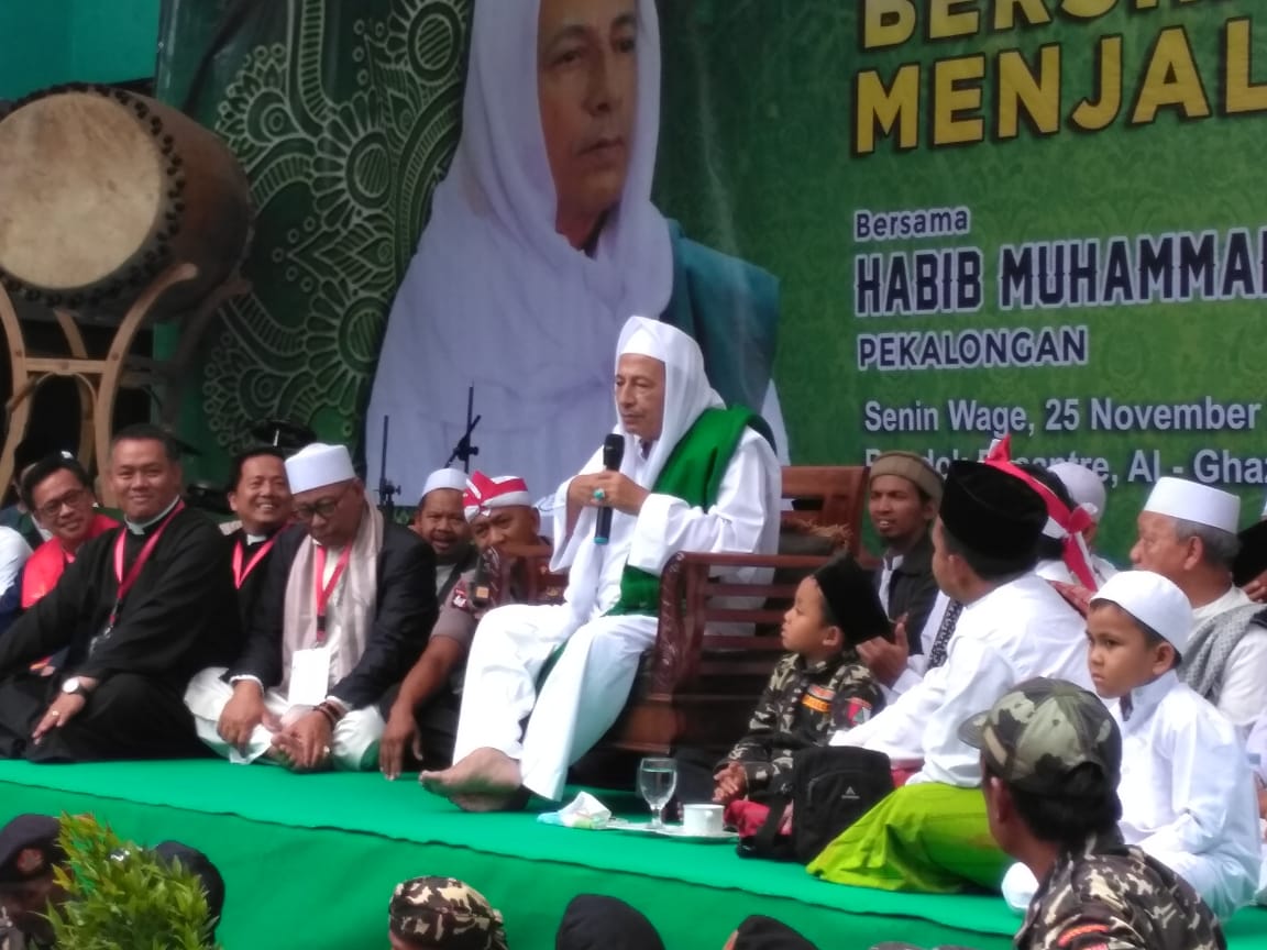 Detail Foto Habib Lutfi Pekalongan Nomer 43