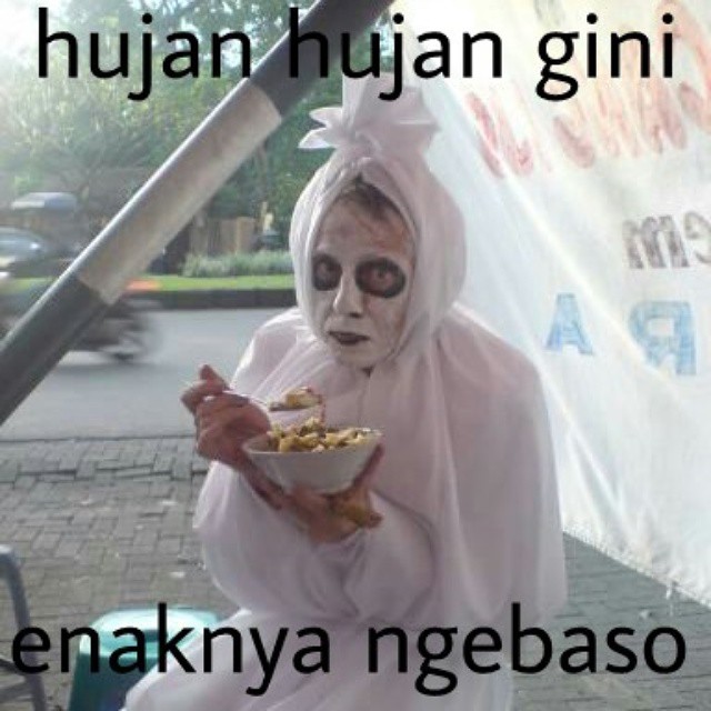 Foto Hantu Lucu Bikin Ketawa - KibrisPDR