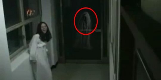 Detail Foto Hantu Nyata Yang Tertangkap Kamera Nomer 9