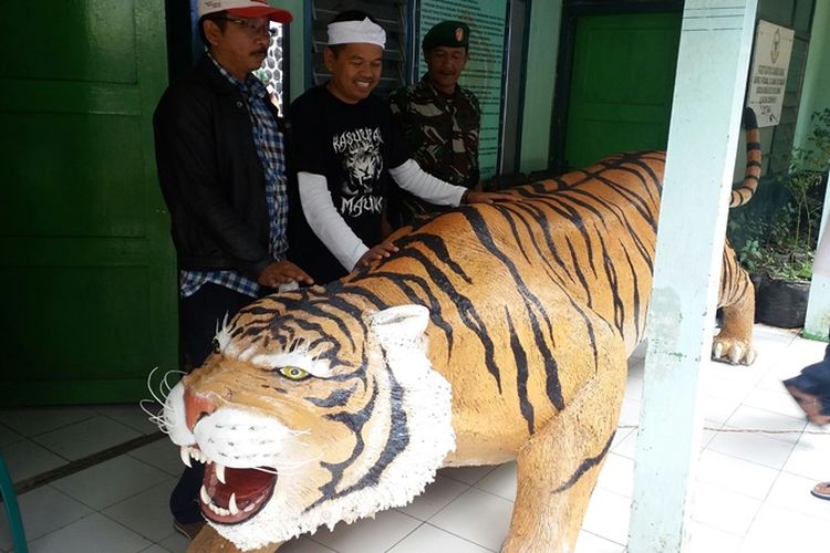 Detail Foto Harimau Siliwangi Nomer 26