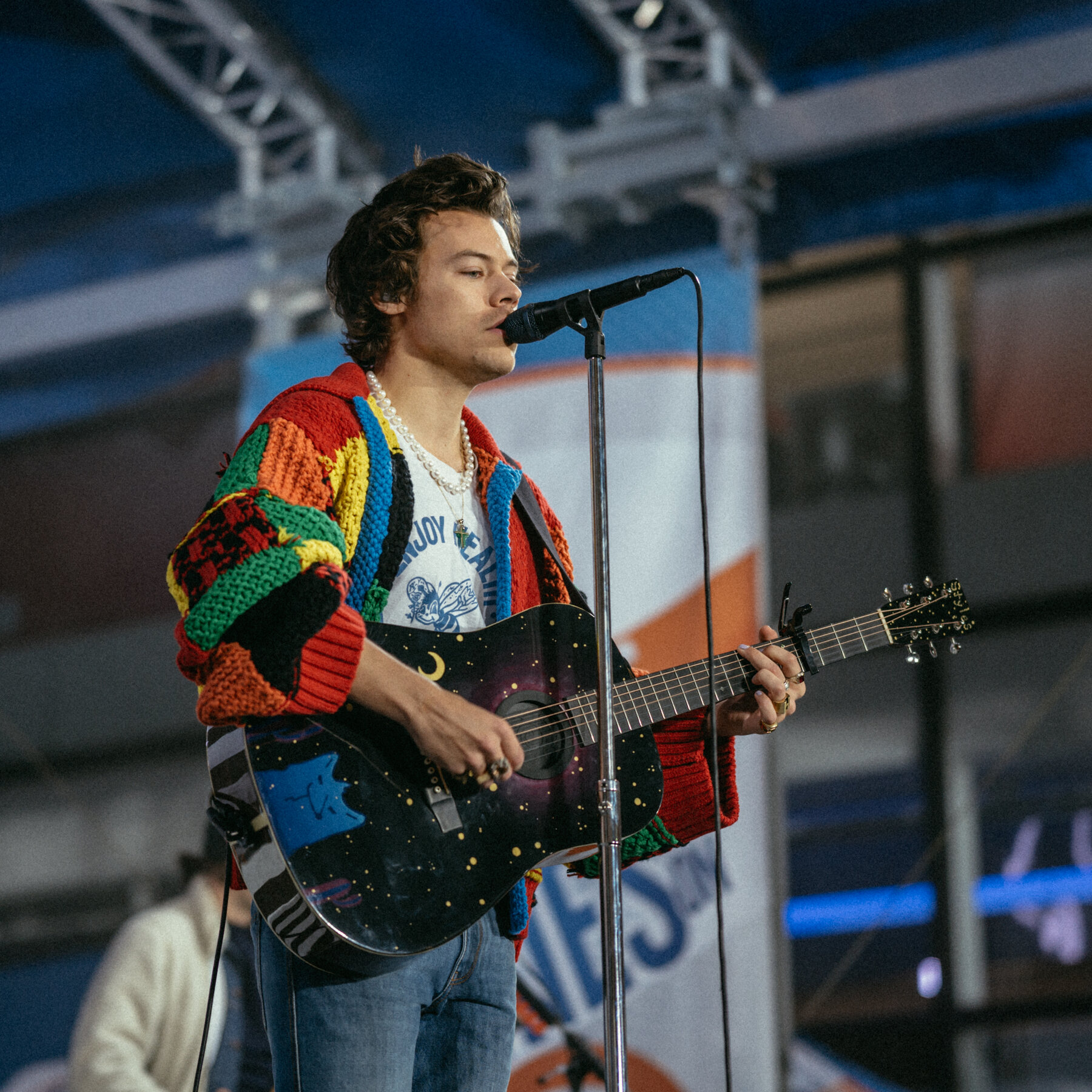 Detail Foto Harry Style Nomer 26