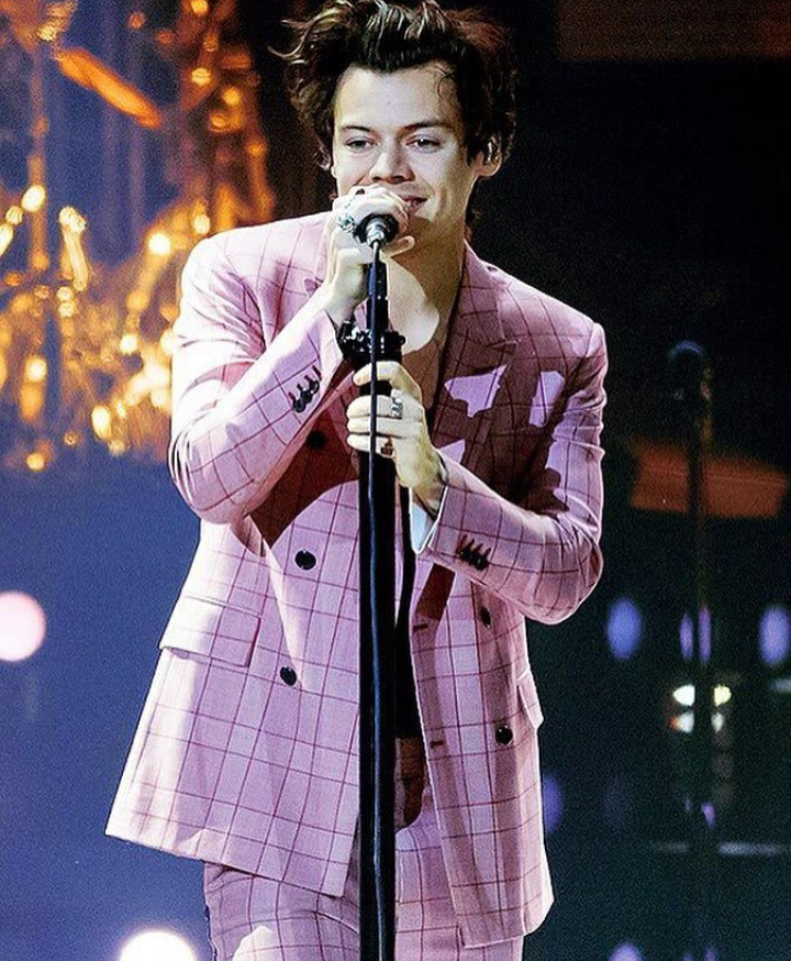 Detail Foto Harry Styles 2018 Nomer 23