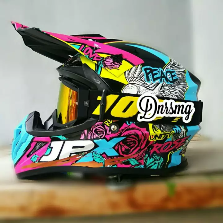 Detail Foto Helm Trail Nomer 37