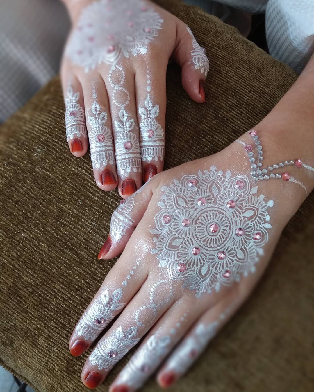 Detail Foto Henna Pengantin Nomer 4