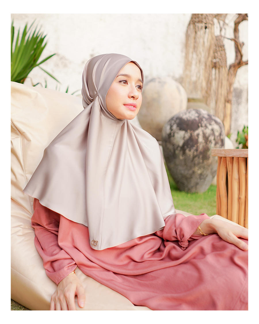 Detail Foto Hijab Laudya Chintya Bella Nomer 33