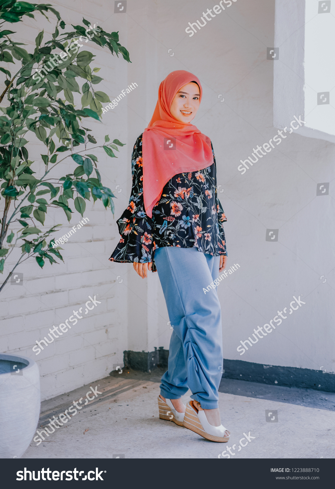Detail Foto Hijab Modern Nomer 15