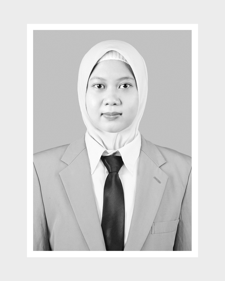 Detail Foto Hitam Putih Ijazah Nomer 3