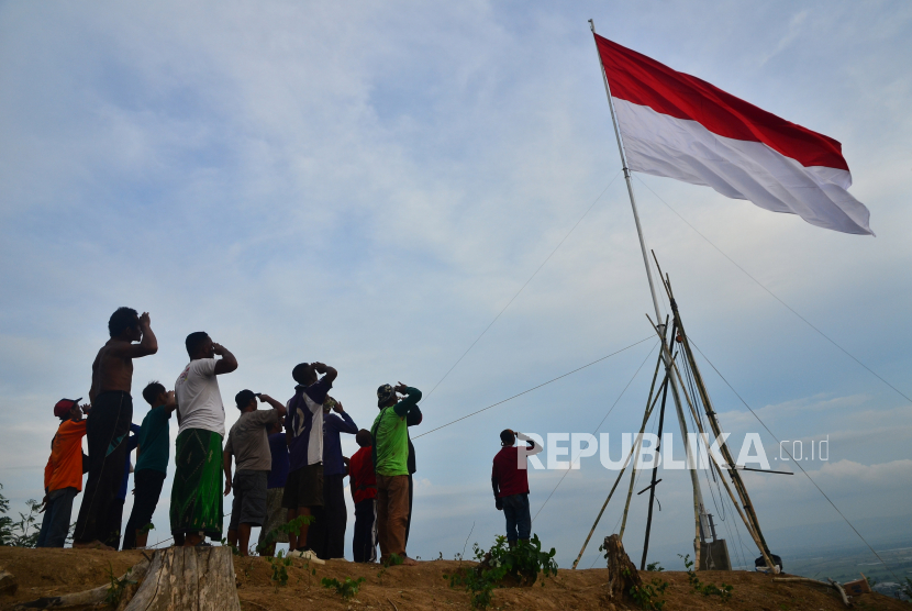 Detail Foto Hormat Bendera Merah Putih Nomer 45