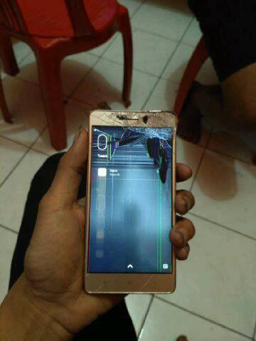 Detail Foto Hp Pecah Lcd Nomer 19