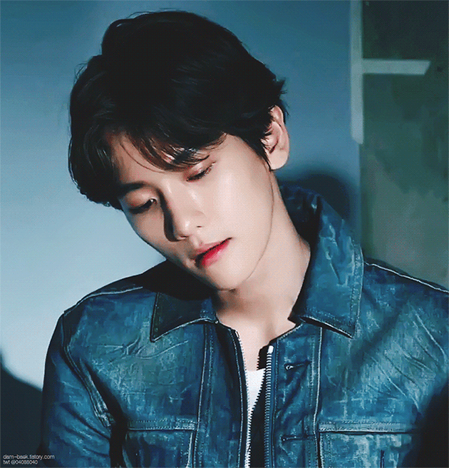 Detail Baekhyun Gif Nomer 18